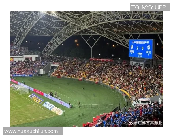 球星归来点燃热血足球梦想 再度征战绿茵场创造辉煌时刻 球星归来点燃热血足球梦想 再度征战绿茵场创造辉煌时刻